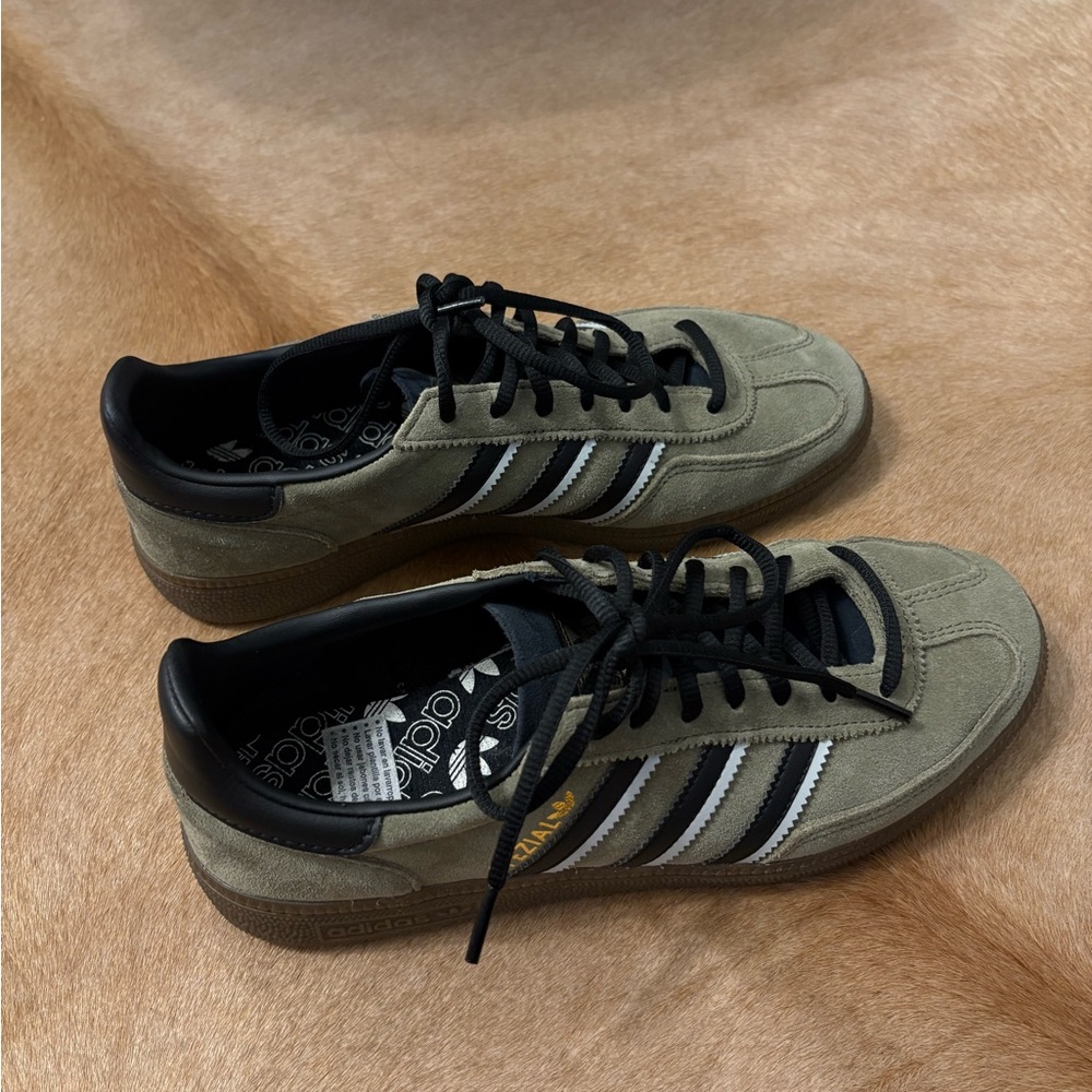 Adidas Men's Green and Black Sneakers